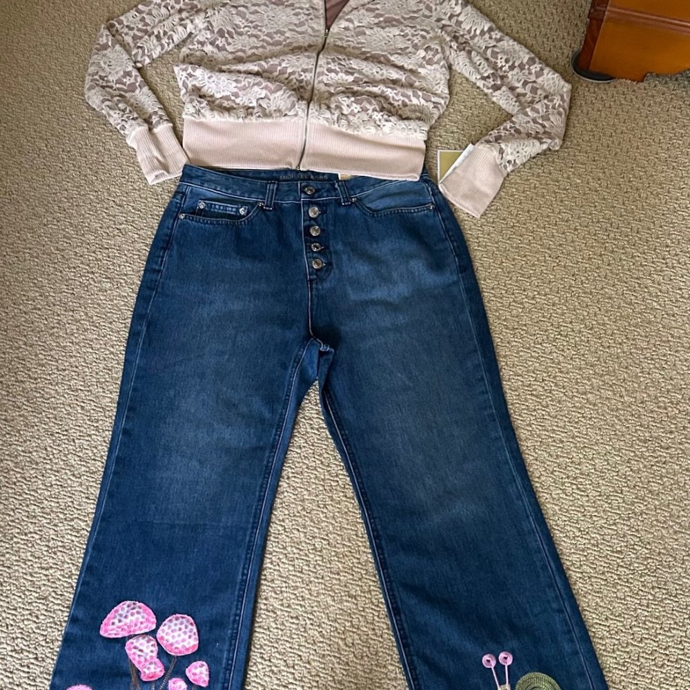 Full Ensemble:  Jeans, Lace Sweater/Zip Up, Belt, Sandals